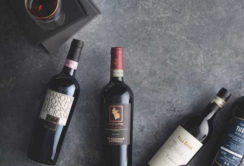 The Chauffeur of Positano: bottiglie di vino