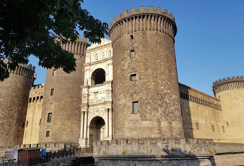 The Chauffeur of Positano: Napoli